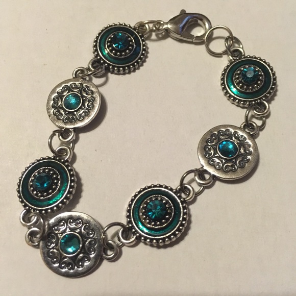 Turquoise earrings w/ matching turquoise bracelet - Picture 3 of 3